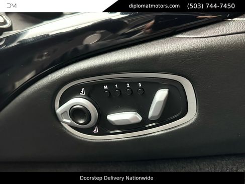 Used 2020 Aston Martin V8 Vantage Coupe image 27