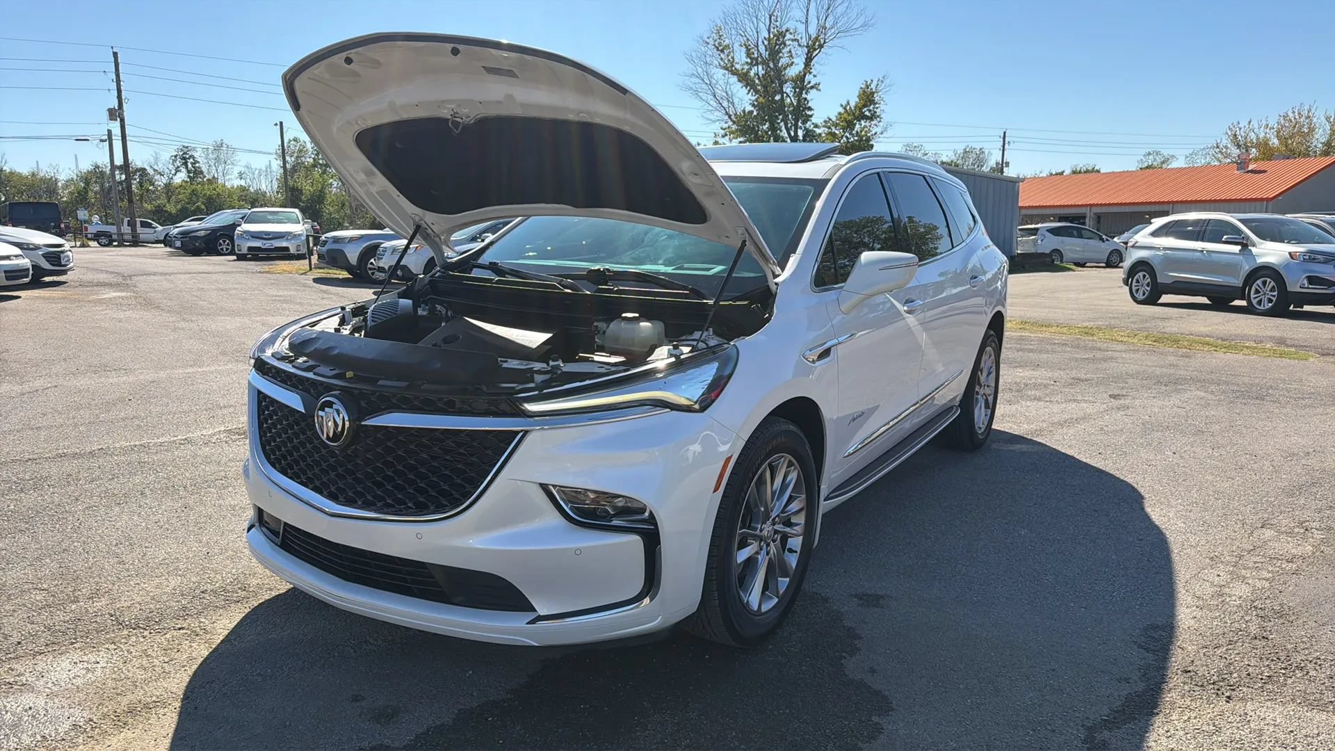 Used 2023 Buick Enclave Avenir w/ Avenir Technology Package AWD/4WD image 26