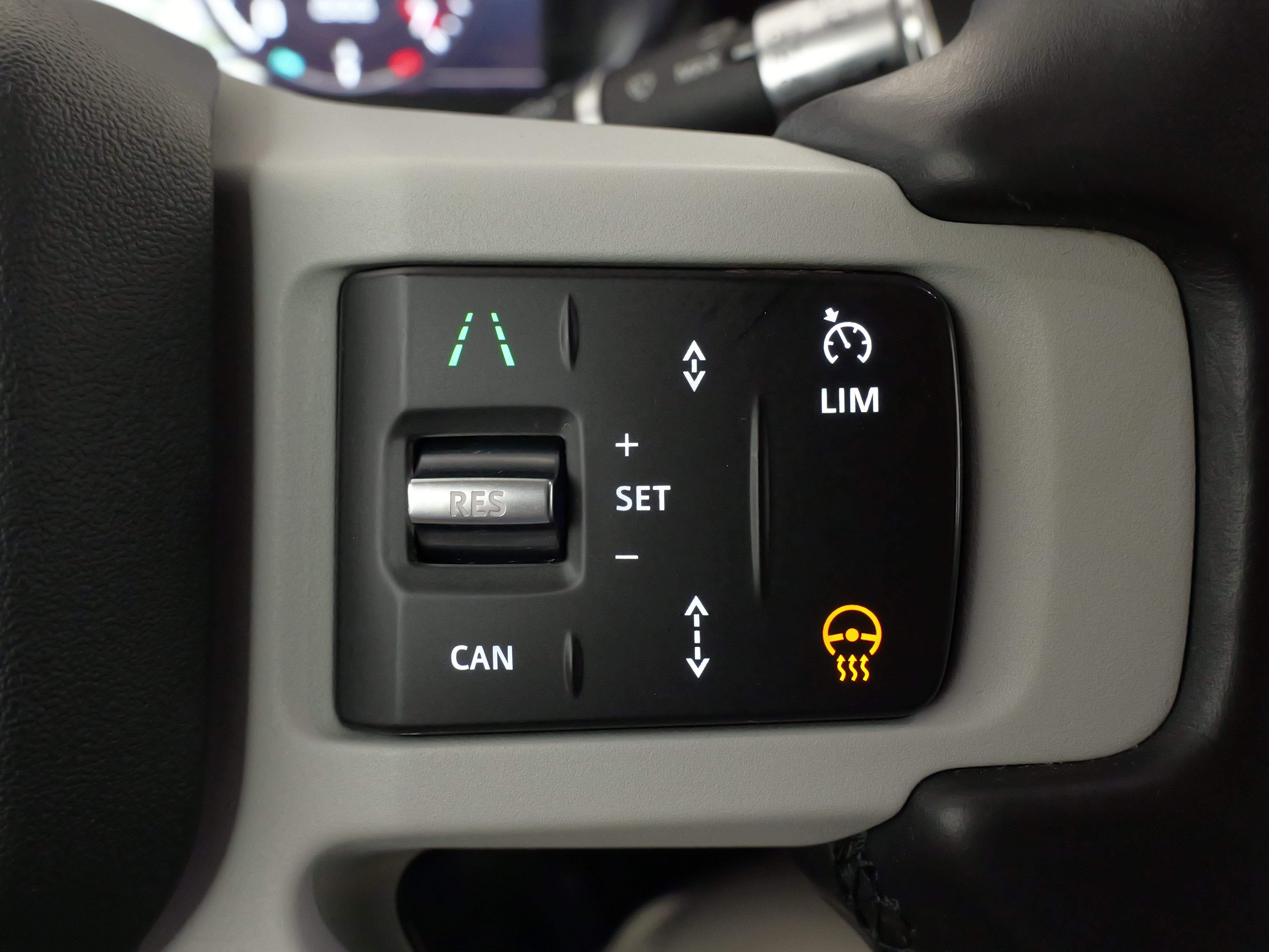 Used 2020 Land Rover Defender 110 SE AWD/4WD image 40