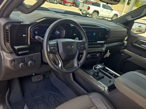 Certified 2023 Chevrolet Silverado 1500 ZR2 w/ Technology Package AWD/4WD image 10
