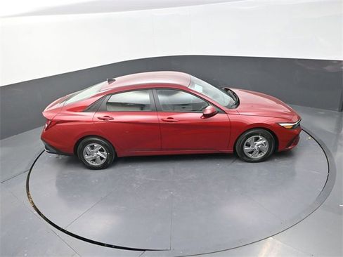 New 2026 Hyundai Elantra SE image 28