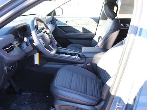 New 2026 Ford Explorer ST-Line w/ ST-Line Street Pack image 22