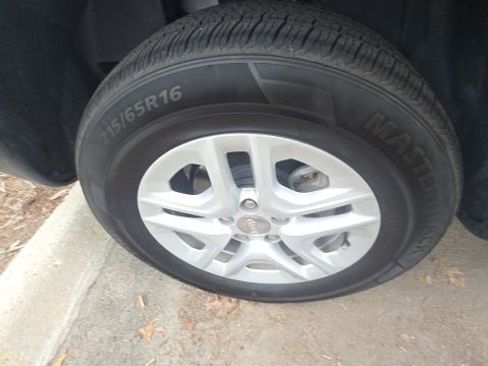 Used 2020 Jeep Compass Sport w/ Cold Weather Group image 13