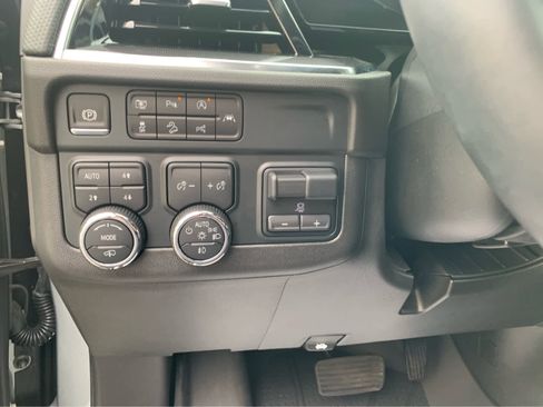 Used 2025 Chevrolet Tahoe RST image 15