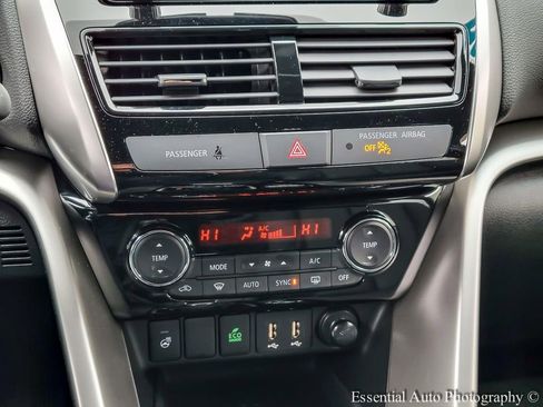 Used 2026 Mitsubishi Eclipse Cross SE image 21