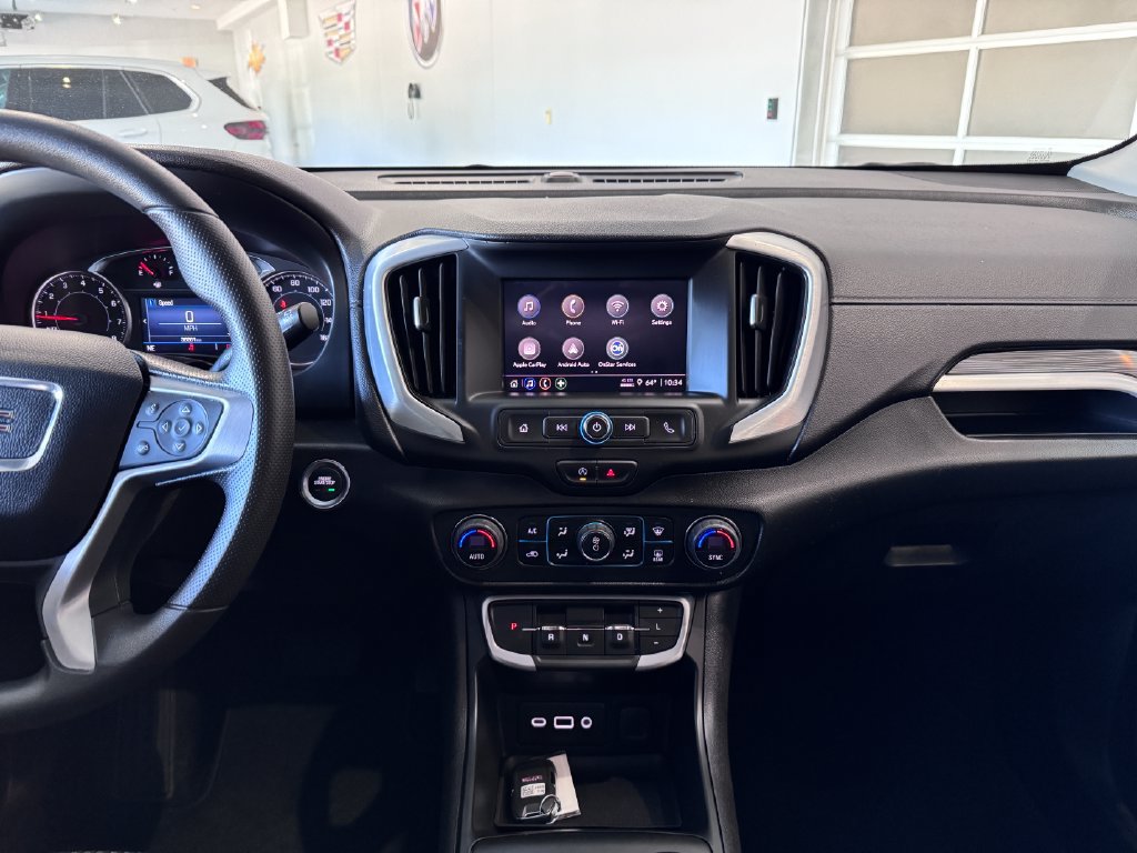 Certified 2024 GMC Terrain SLE w/ Driver Convenience Package AWD/4WD image 17