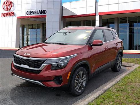 Used 2023 Kia Seltos S FWD image 4