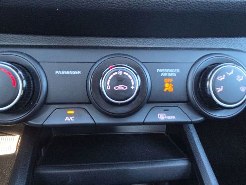 Used 2022 Kia Forte LXS image 21