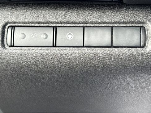 Certified 2024 Nissan Pathfinder SV image 11