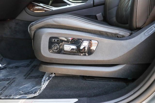 Used 2024 BMW X7 xDrive40i AWD/4WD image 22