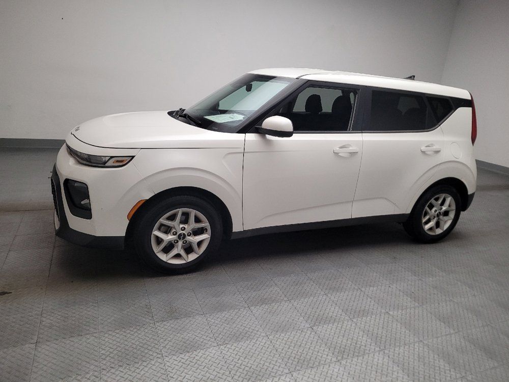 Used 2022 Kia Soul LX w/ Technology Package FWD image 2