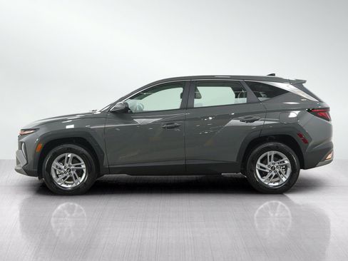 Used 2026 Hyundai Tucson SE AWD/4WD image 3