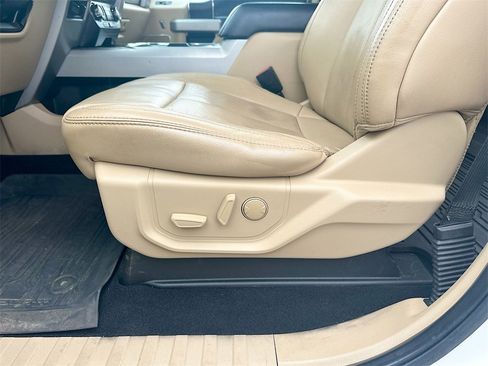 Used 2020 Ford F250 Lariat w/ Lariat Value Package image 9