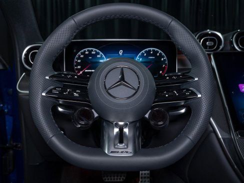 Used 2025 Mercedes-Benz GLC 43 AMG 4MATIC image 21