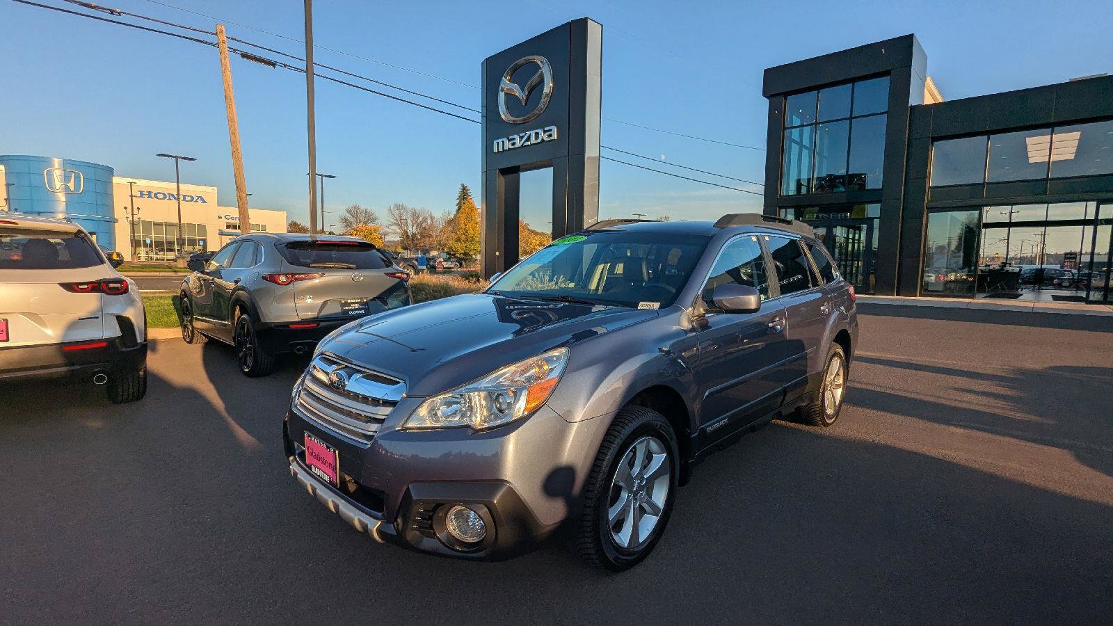 Used 2014 Subaru Outback 2.5i Limited AWD/4WD image 1