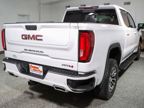 Used 2020 GMC Sierra 1500 AT4 w/ AT4 Premium Package AWD/4WD image 7