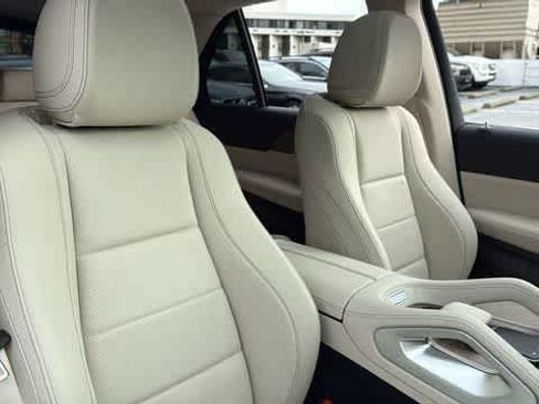 Certified 2026 Mercedes-Benz GLE 350 4MATIC image 33