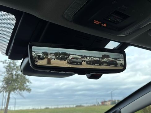 Used 2024 Toyota Prius Prime Premium image 26