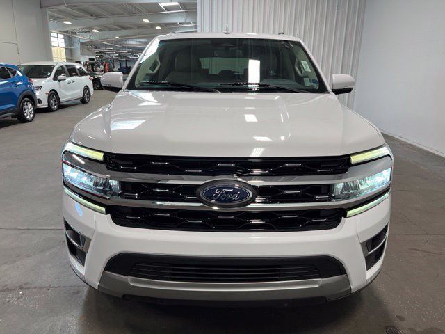 Used 2024 Ford Expedition Max Limited RWD image 8