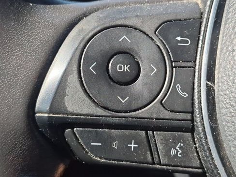 Used 2019 Toyota RAV4 XLE Premium w/ Cold Weather Package AWD/4WD image 10