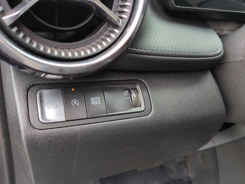 Used 2025 Chevrolet Equinox LT FWD image 15