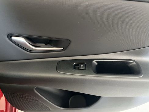 Used 2025 Hyundai Elantra Limited image 53