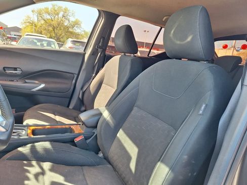 Used 2024 Nissan Kicks SR w/ SR Premium Package image 11