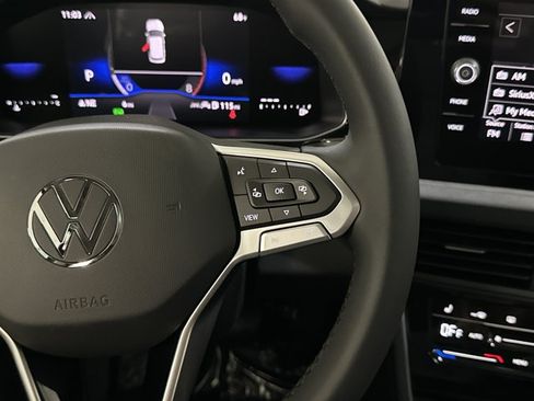 New 2026 Volkswagen Jetta SE FWD image 30