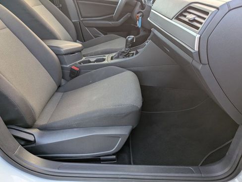 Used 2019 Volkswagen Jetta S image 21