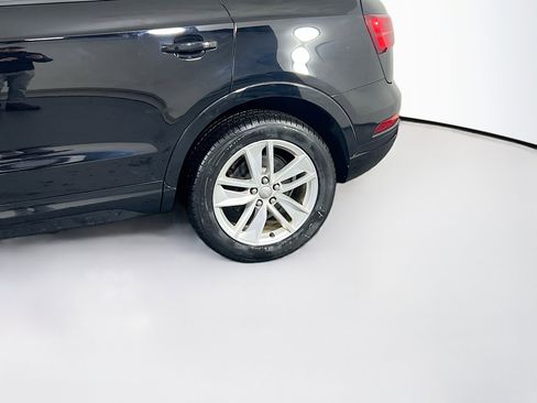 Used 2018 Audi Q3 2.0T Premium w/ Convenience Package image 29