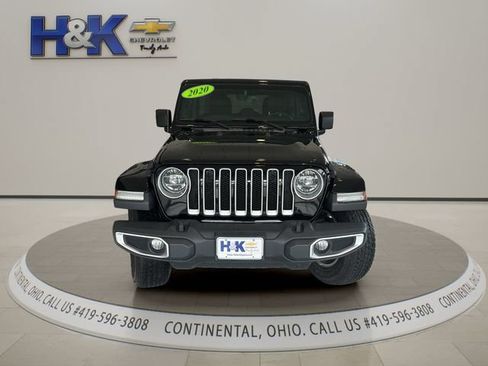 Used 2020 Jeep Wrangler Unlimited Sahara w/ Dual Top Group AWD/4WD image 2