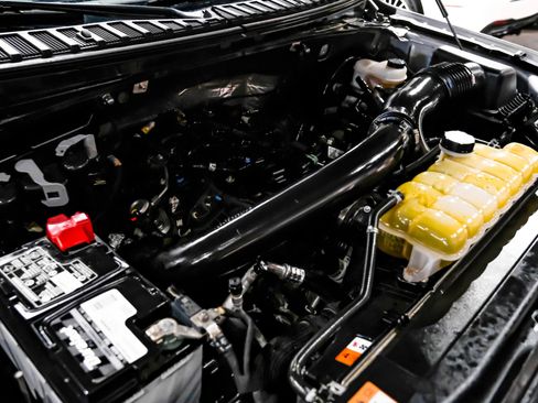 Used 2021 Ford Expedition Limited image 46