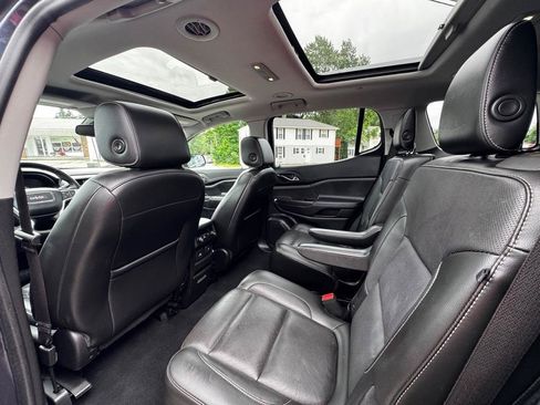 Used 2019 GMC Acadia SLT AWD/4WD image 15