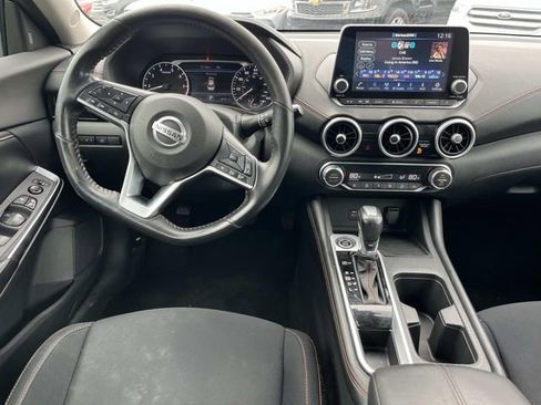 Used 2022 Nissan Sentra SR w/ Lighting Package image 12