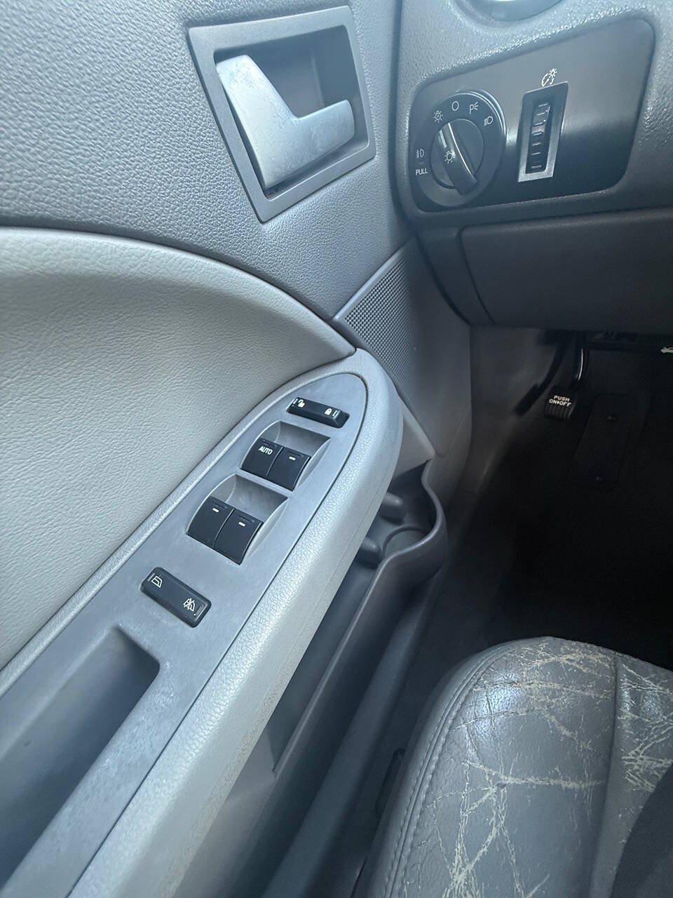 Used 2007 Ford Freestyle SEL FWD image 27
