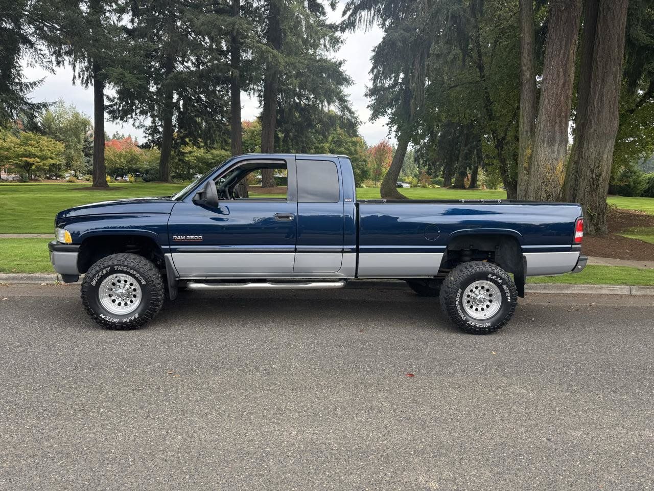 Used 2001 Dodge Ram 2500 Truck 4x4 Quad Cab image 2