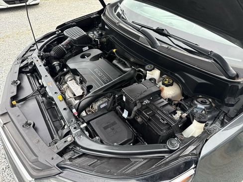 Used 2018 Chevrolet Equinox LT image 28