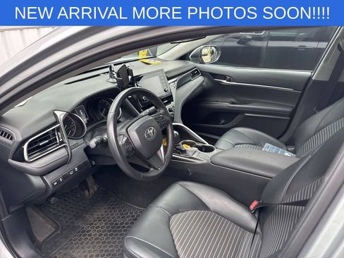 Used 2024 Toyota Camry SE FWD image 11
