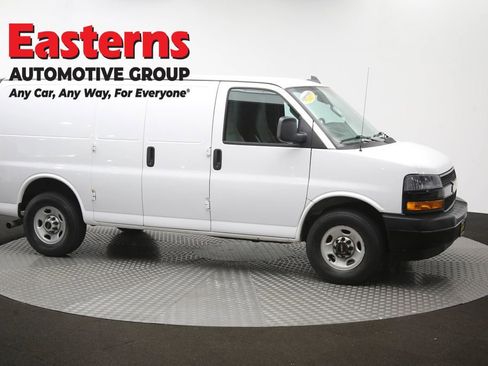 Used 2021 Chevrolet Express 2500 RWD image 39