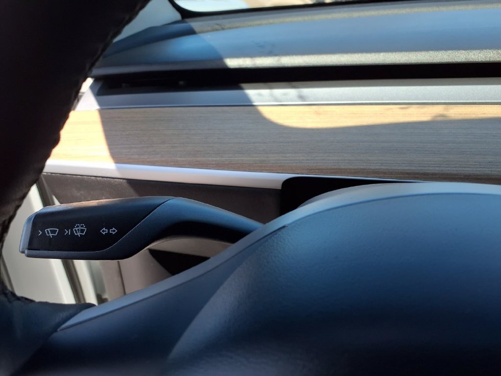 Used 2021 Tesla Model Y Long Range AWD/4WD image 15