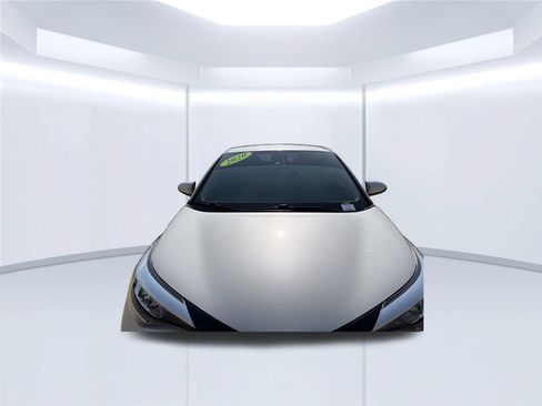 Used 2020 Toyota C-HR LE FWD image 15