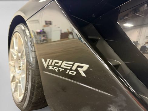 Used 2008 Dodge Viper SRT-10 RWD image 11