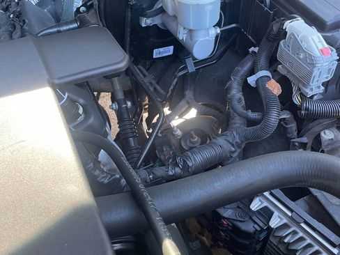 Used 2018 Chevrolet Silverado 1500 W/T w/ Black Out Edition image 17