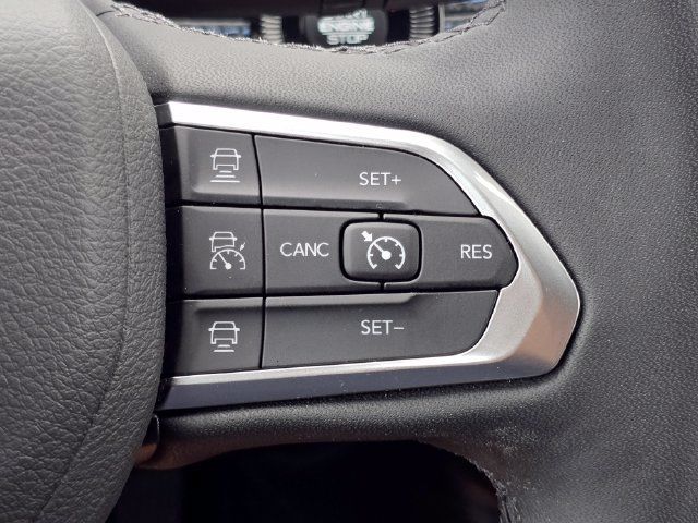 Used 2025 Jeep Compass Limited w/ High Altitude Package AWD/4WD image 19
