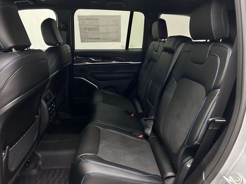 New 2025 Jeep Grand Cherokee Trailhawk w/ Advanced Protech Group II image 23