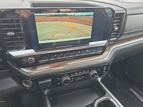 Used 2024 Chevrolet Silverado 1500 LT Trail Boss w/ Protection Package image 24