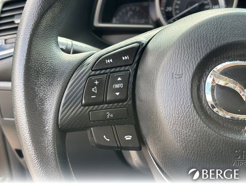Used 2016 MAZDA MAZDA3 i Sport image 29