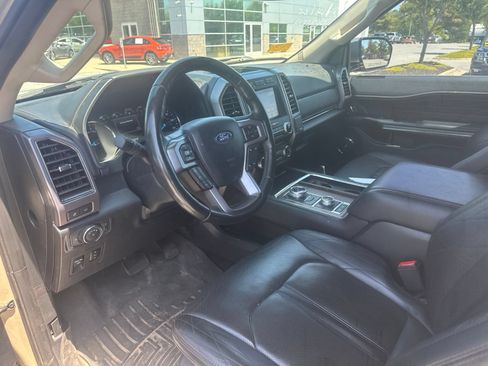 Used 2018 Ford Expedition Platinum AWD/4WD image 13