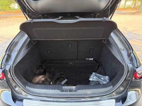 Used 2023 MAZDA MAZDA3 s FWD image 24
