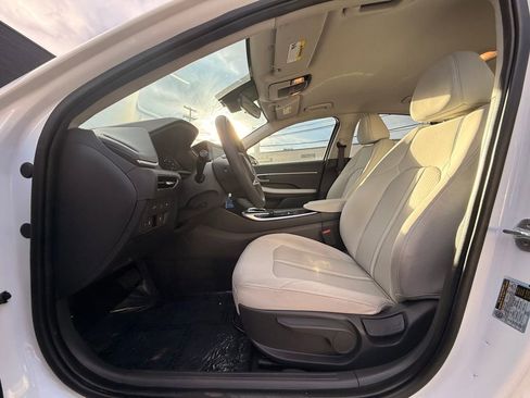 Used 2023 Hyundai Sonata SE image 23